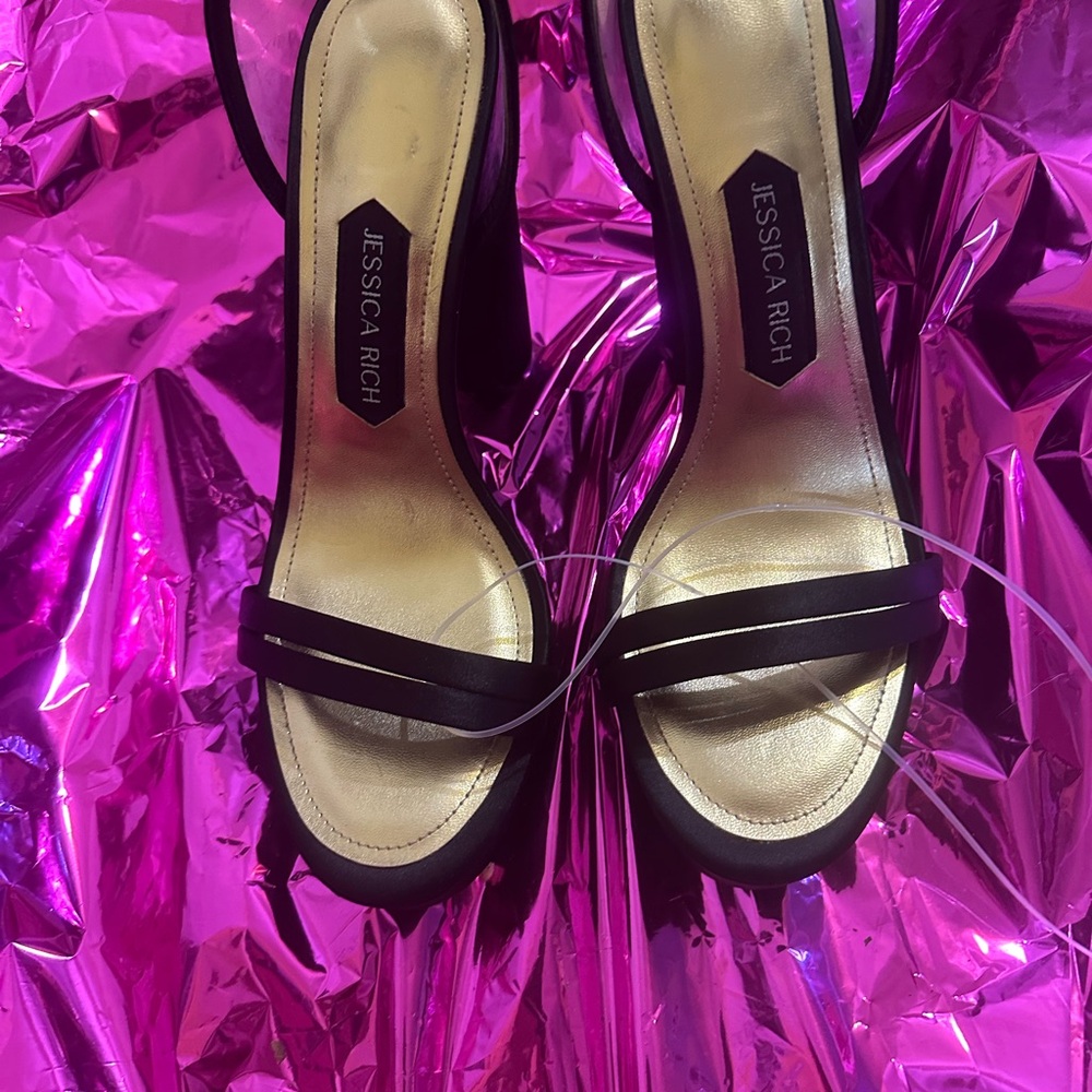 Jessica Rich Black 5 in heels size 8.5 nwt
